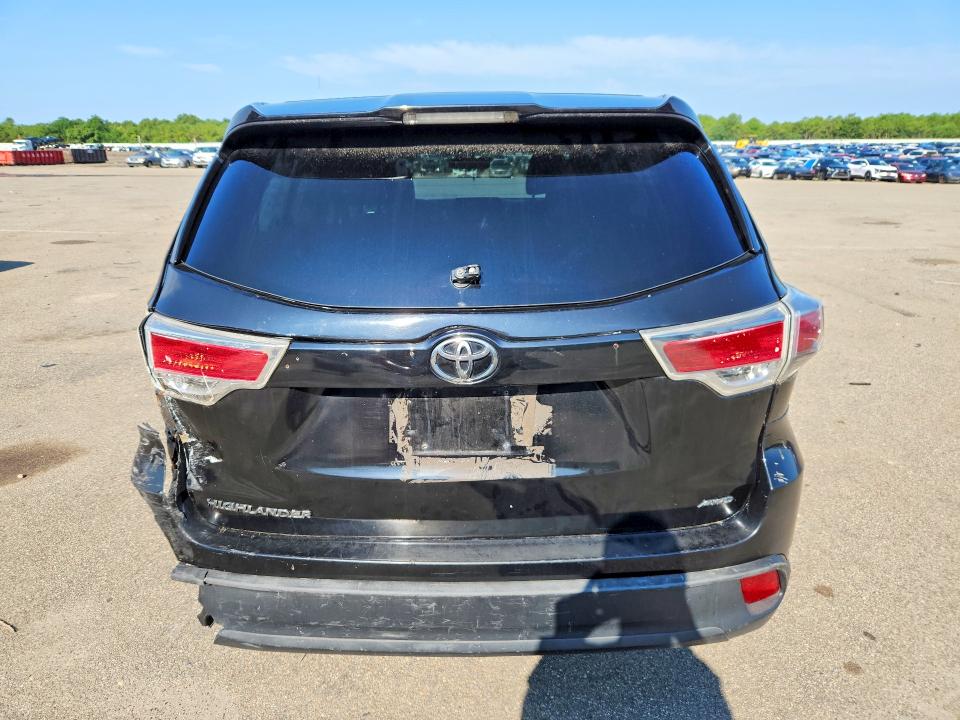 Продаж на аукціоні авто 2015 Toyota Highlander, vin: 5TDBKRFH8FS203521, номер лоту: 63189386