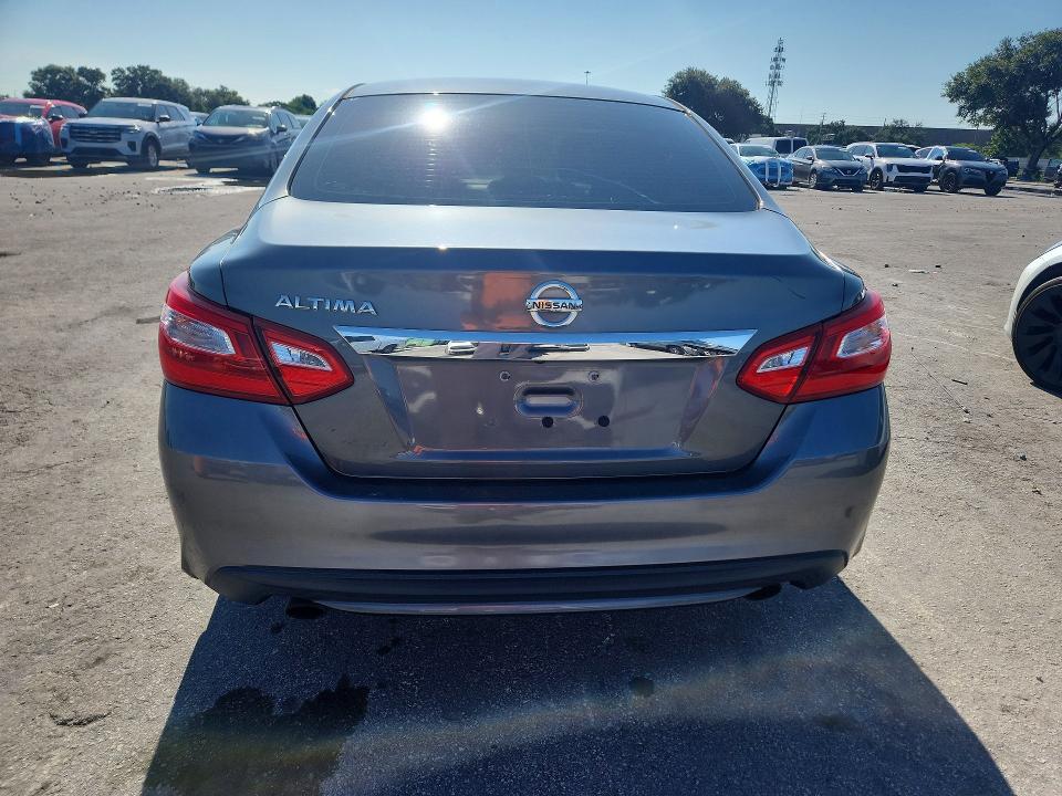 2017 Nissan Altima მანქანა იყიდება აუქციონზე, vin: 1N4AL3AP8HC495847, აუქციონის ნომერი: 59902646