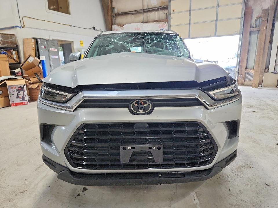 Продажа на аукционе авто 2024 Toyota Grand Highlander, vin: 5TDAAAA59RS017584, номер лота: 61447466