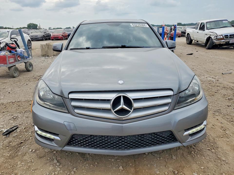 2013 Mercedes-benz C მანქანა იყიდება აუქციონზე, vin: WDDGF4HB0DR300591, აუქციონის ნომერი: 63215366
