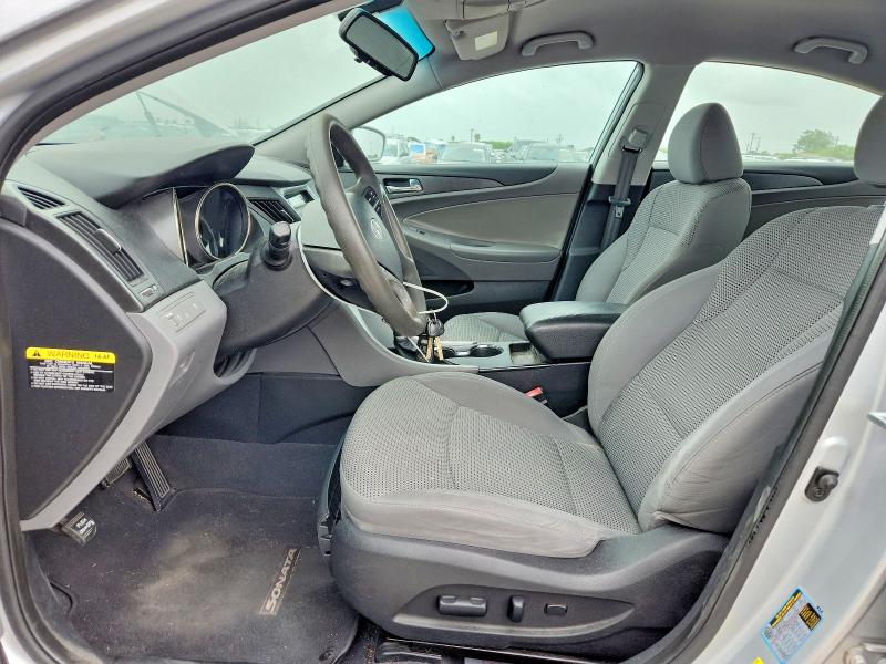 61365886 :رقم المزاد ، 5NPEB4AC3CH484558 vin ، 2012 Hyundai Sonata مزاد بيع