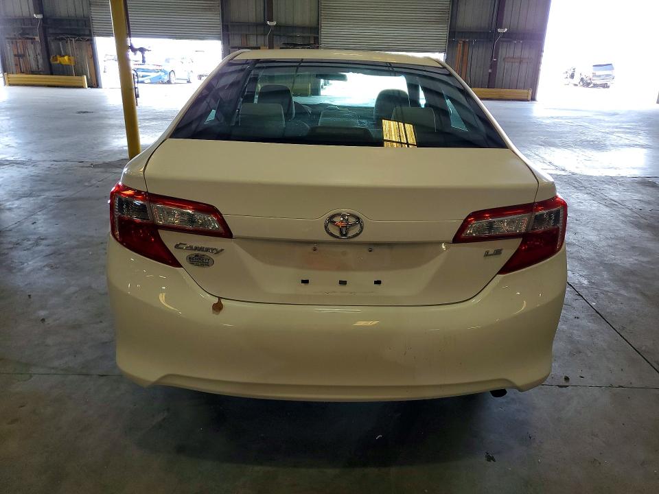 60777956 :رقم المزاد ، 4T4BF1FK5CR196408 vin ، 2012 Toyota Camry مزاد بيع