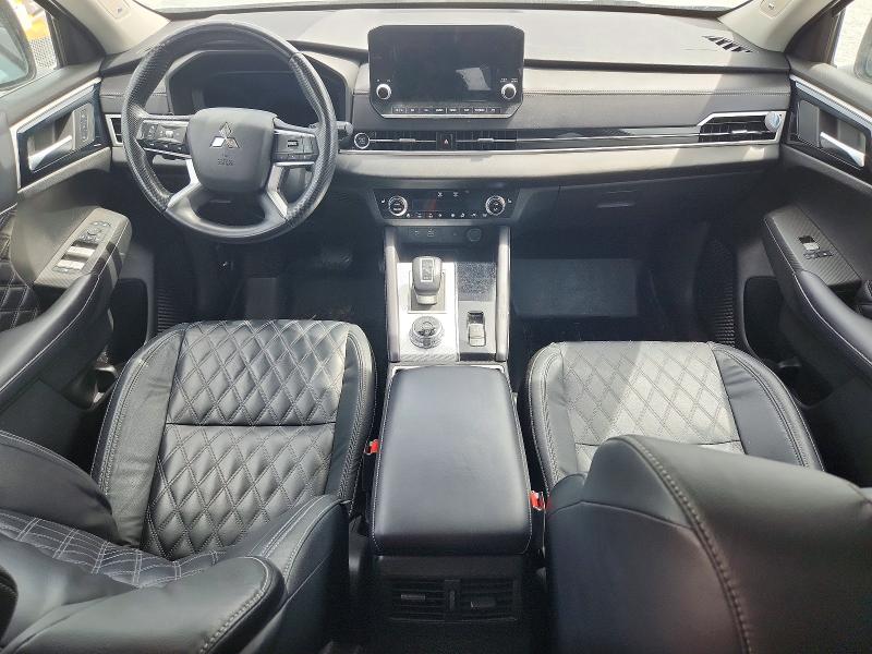 61794106 :رقم المزاد ، JA4J4VA80PZ007315 vin ، 2023 Mitsubishi Outlander مزاد بيع
