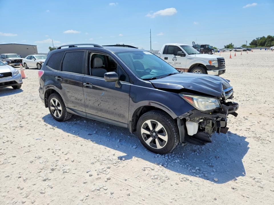 61935706 :رقم المزاد ، JF2SJAEC2HH404026 vin ، 2017 Subaru Forester مزاد بيع