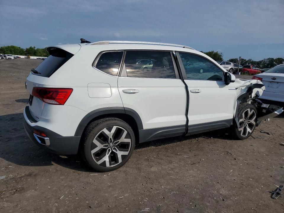 Продажа на аукционе авто 2022 Volkswagen Taos, vin: 3VV2X7B2XNM066783, номер лота: 60770406