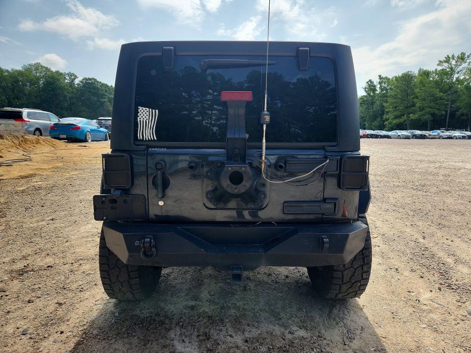61116556 :رقم المزاد ، 1C4BJWDG6JL858962 vin ، 2018 Jeep Wrangler Unlimited مزاد بيع