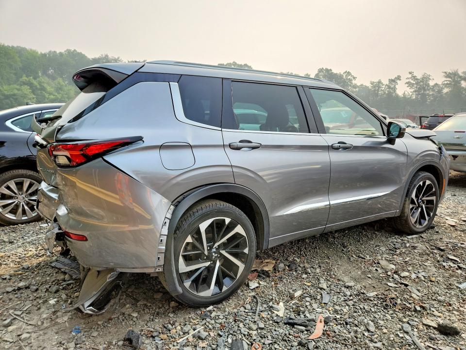 61607126 :رقم المزاد ، JA4J4VA84NZ072925 vin ، 2022 Mitsubishi Outlander مزاد بيع
