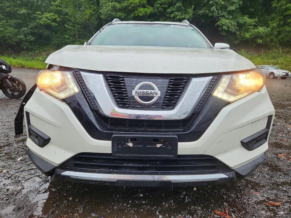 Продажа на аукционе авто 2017 Nissan Rogue, vin: KNMAT2MV2HP601331, номер лота: 62129566