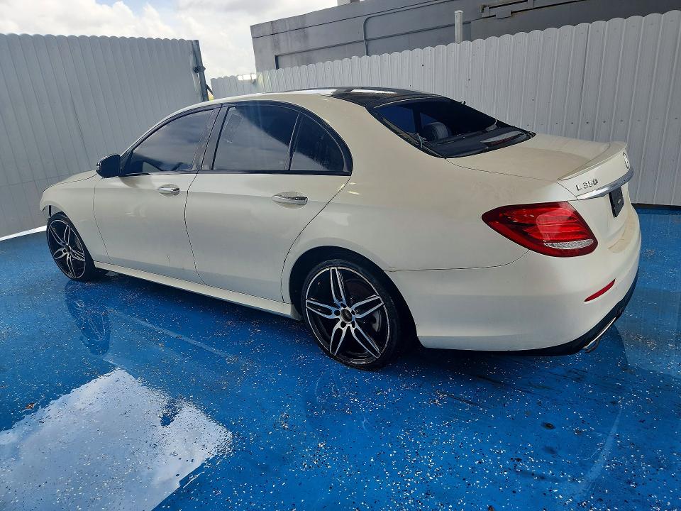 Auction sale of the 2020 Mercedes-benz E, vin: WDDZF8DB2LA700784, lot number: 59736556