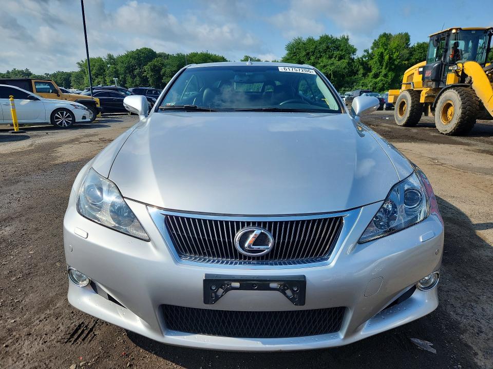 61757206 :رقم المزاد ، JTHFF2C28A2509288 vin ، 2010 Lexus Is 250c مزاد بيع