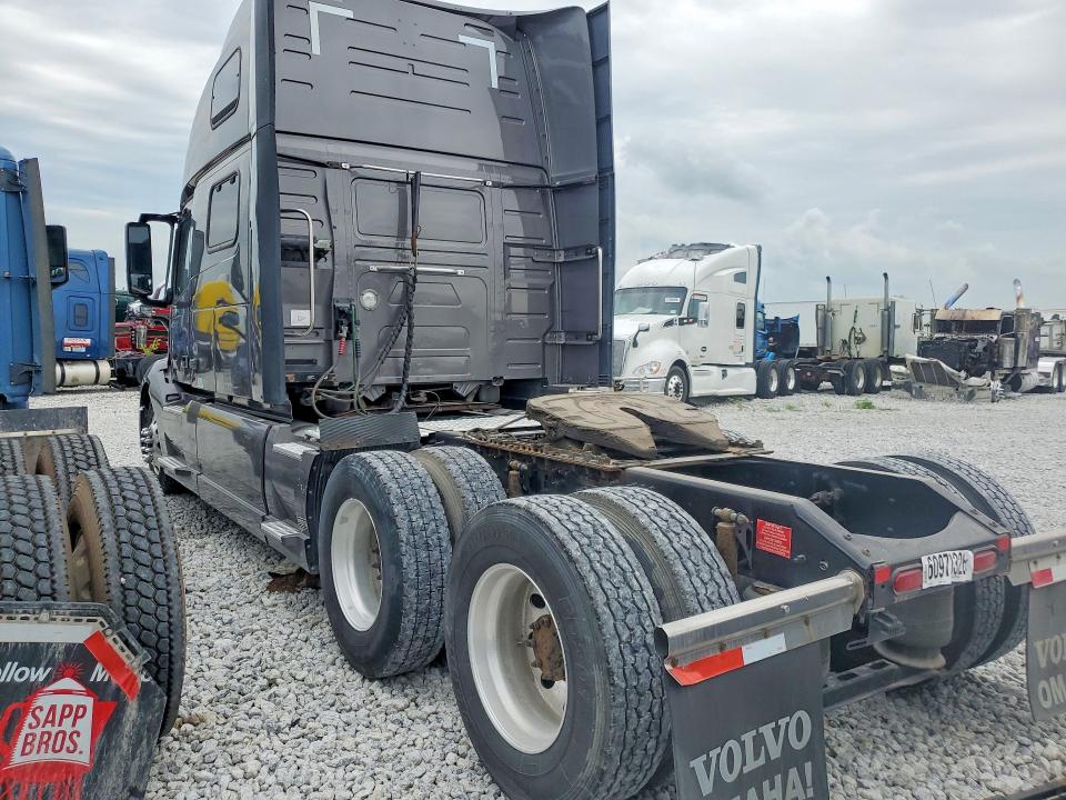 60970326 :رقم المزاد ، 4V4NC9EH9NN288020 vin ، 2022 Volvo Vnl مزاد بيع