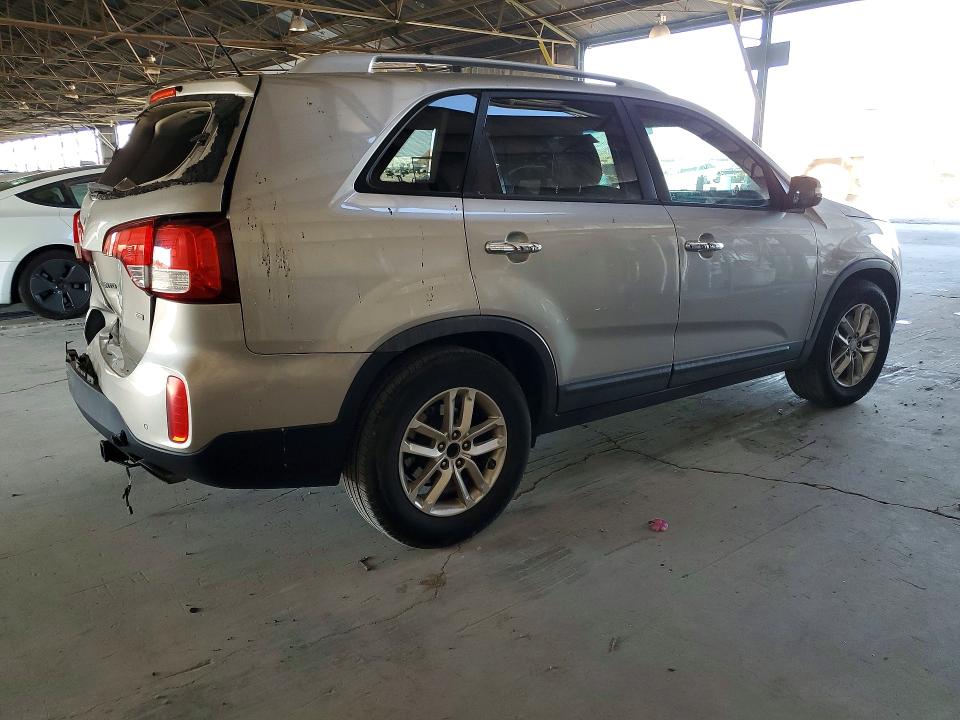 2015 Kia Sorento მანქანა იყიდება აუქციონზე, vin: 5XYKT3A62FG570993, აუქციონის ნომერი: 60625086