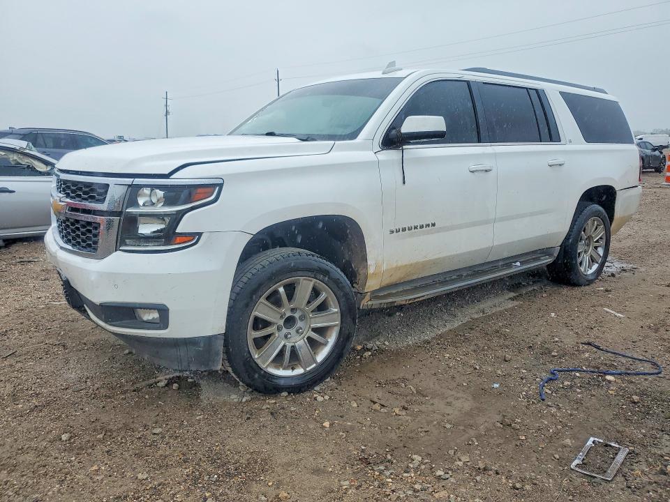 62120196 :رقم المزاد ، 1GNSCJKC4FR677223 vin ، 2015 Chevrolet Suburban مزاد بيع