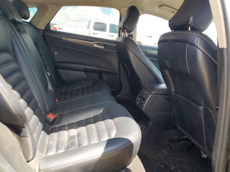 60695676 :رقم المزاد ، 3FA6P0CD9LR153121 vin ، 2020 Ford Fusion مزاد بيع