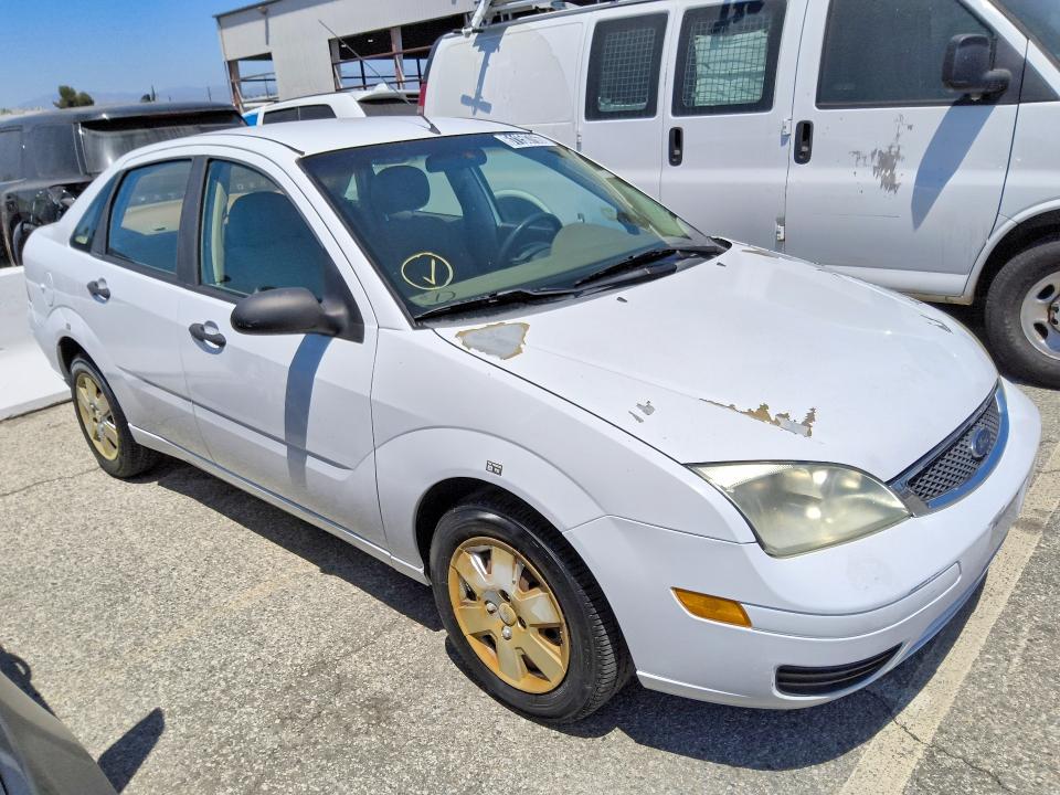 61150766 :رقم المزاد ، 1FAHP34N67W323181 vin ، 2007 Ford Focus مزاد بيع