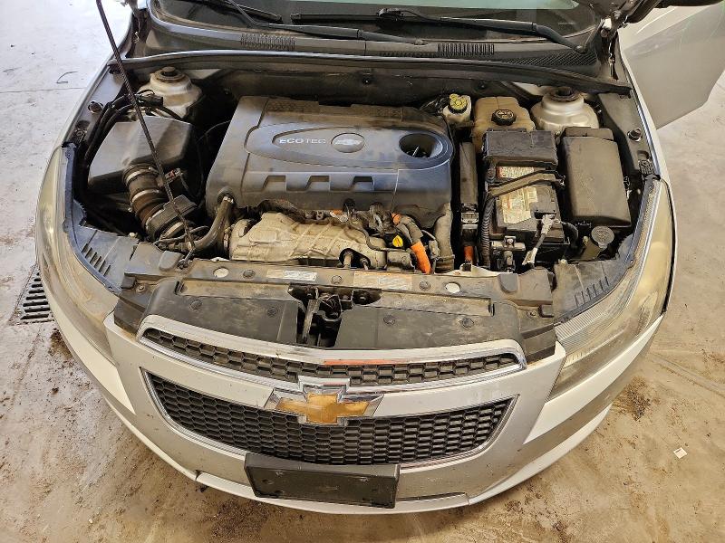 62828366 :رقم المزاد ، 1G1P75SZ7E7393196 vin ، 2014 Chevrolet Cruze مزاد بيع