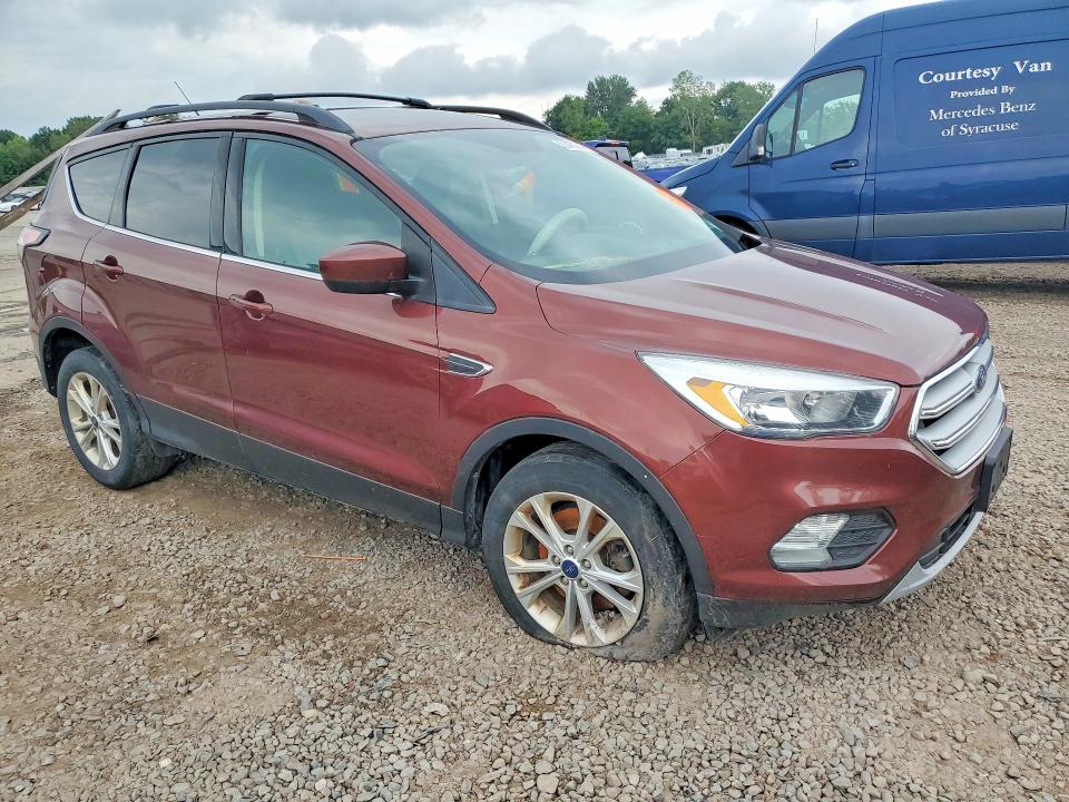 Продажа на аукционе авто 2018 Ford Escape, vin: 1FMCU9GD2JUC84395, номер лота: 62462786
