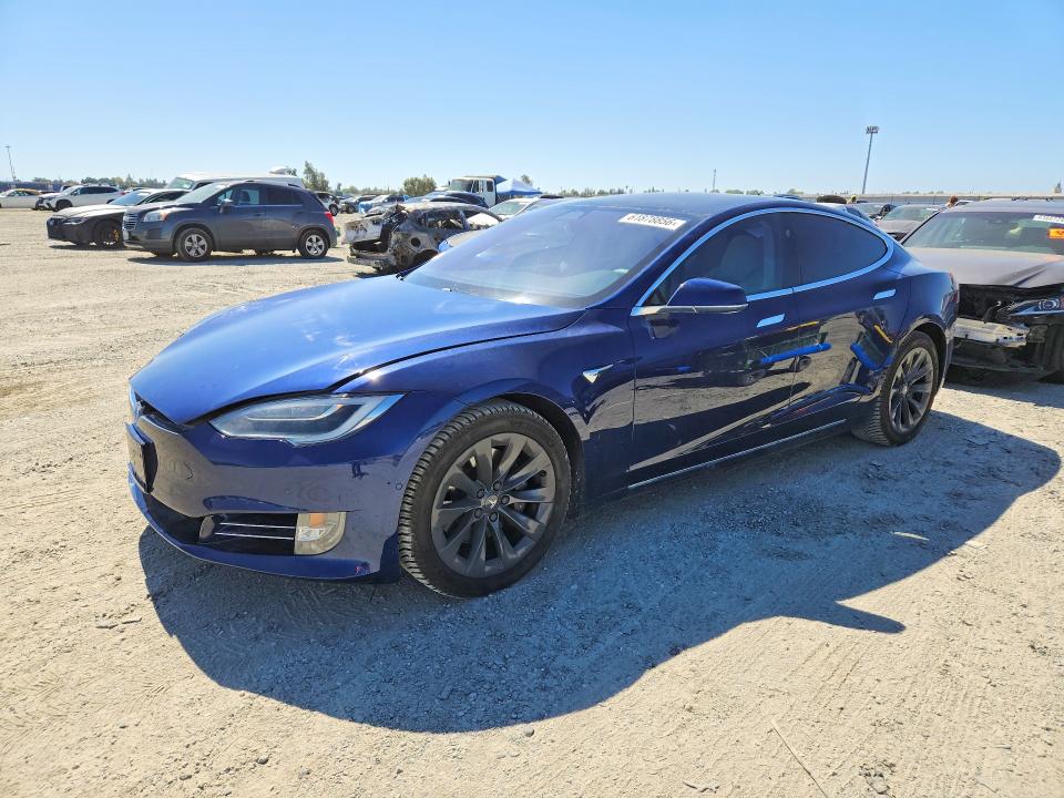 Продажа на аукционе авто 2018 Tesla Model S, vin: 5YJSA1E28JF282820, номер лота: 61878856