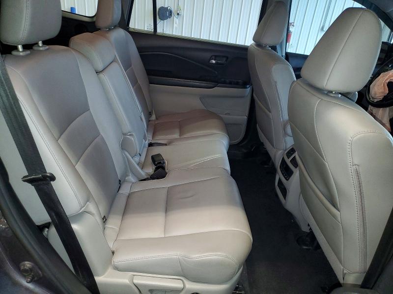 Продаж на аукціоні авто 2018 Honda Pilot, vin: 5FNYF6H56JB011639, номер лоту: 61980446
