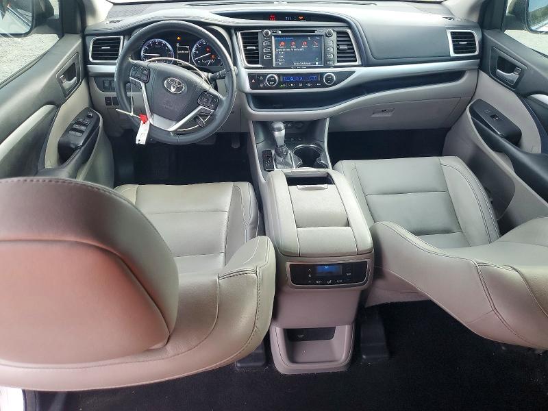 Продаж на аукціоні авто 2017 Toyota Highlander, vin: 5TDJZRFH8HS515428, номер лоту: 61114746