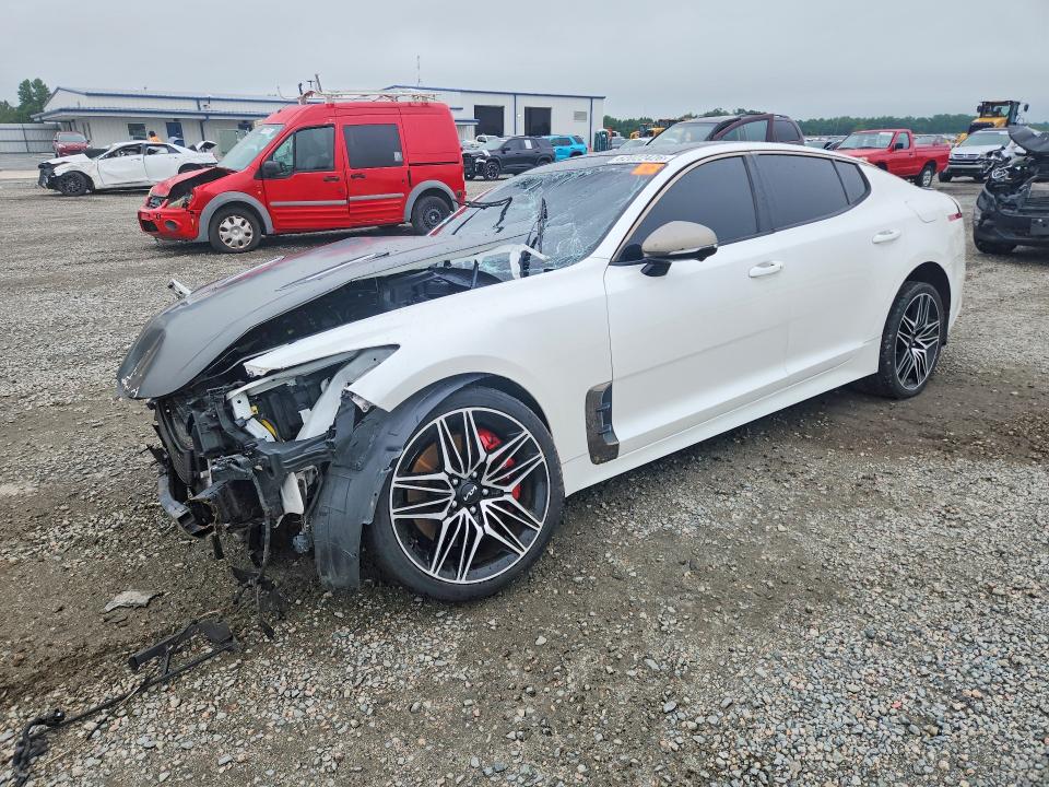2022 Kia Stinger მანქანა იყიდება აუქციონზე, vin: KNAE55LC1N6101530, აუქციონის ნომერი: 62022426