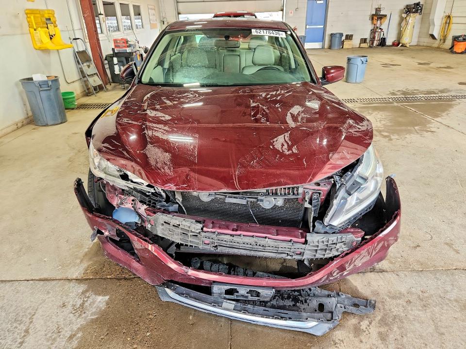 2017 Honda Accord მანქანა იყიდება აუქციონზე, vin: 1HGCR2F31HA110479, აუქციონის ნომერი: 62178436