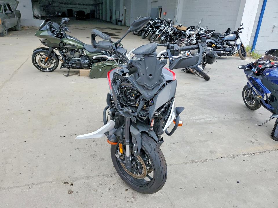 63068636 :رقم المزاد ، JYARN60E6KA000567 vin ، 2019 Yamaha Mtt09 مزاد بيع
