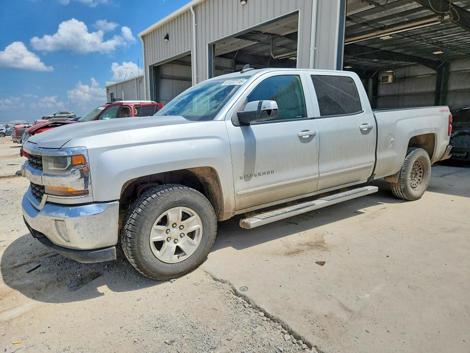 Продаж на аукціоні авто 2016 Chevrolet Silverado, vin: 3GCUKREC9GG215739, номер лоту: 61222116