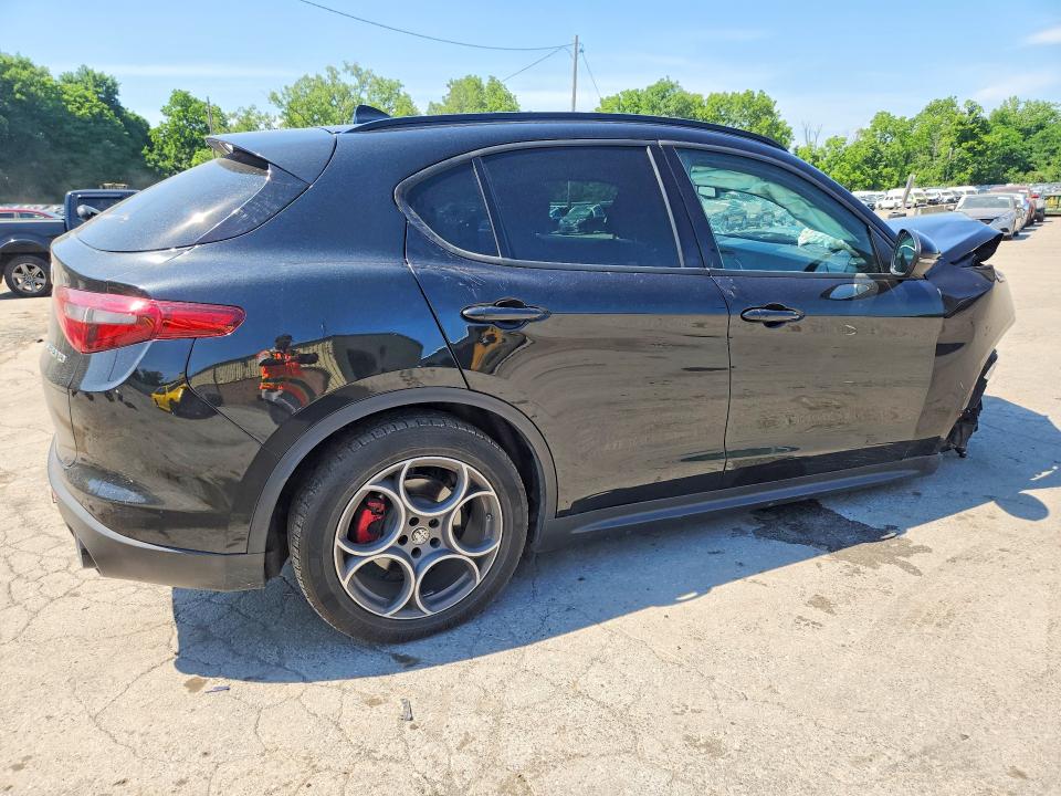 61481016 :رقم المزاد ، ZASPAKANXN7D24726 vin ، 2022 Alfa Romeo Stelvio مزاد بيع