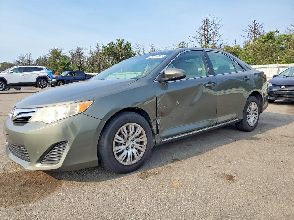 2014 Toyota Camry მანქანა იყიდება აუქციონზე, vin: 4T1BF1FK1EU768152, აუქციონის ნომერი: 61111616