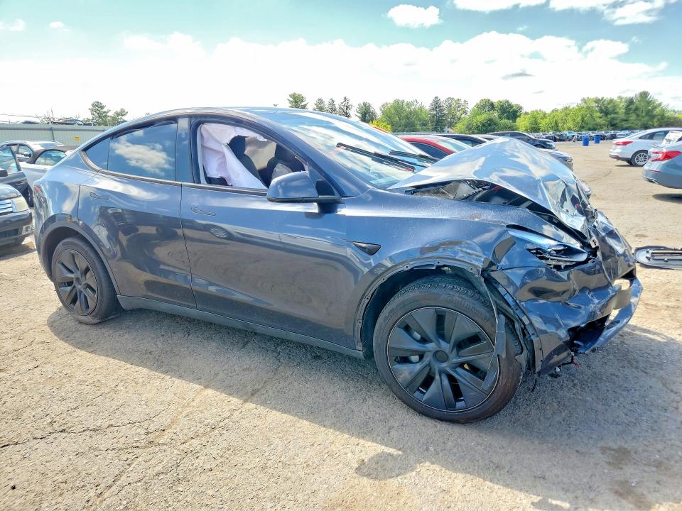 2024 Tesla Model Y მანქანა იყიდება აუქციონზე, vin: 7SAYGDEE6RA330234, აუქციონის ნომერი: 60186486