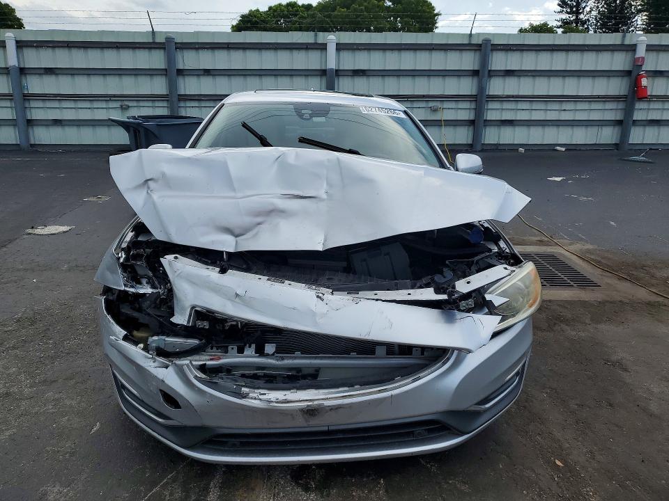 62745266 :رقم المزاد ، YV1612FS7E2290478 vin ، 2014 Volvo S60 مزاد بيع
