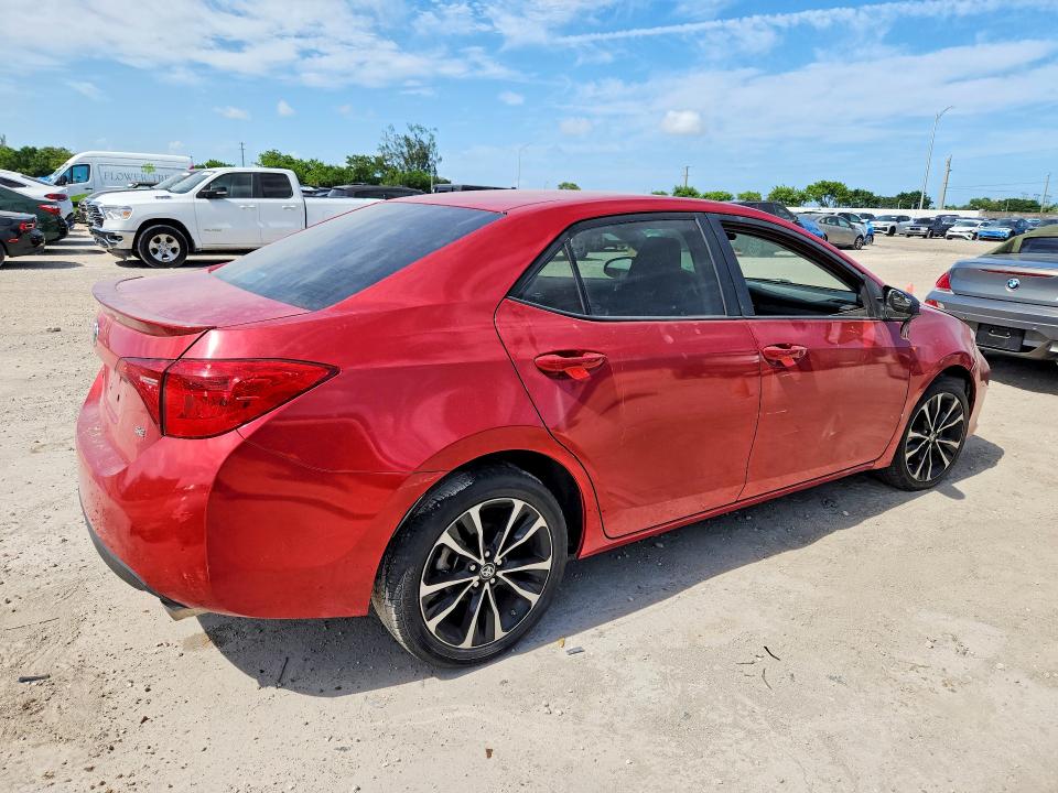 Продажа на аукционе авто 2018 Toyota Corolla, vin: 2T1BURHE8JC022269, номер лота: 61931336