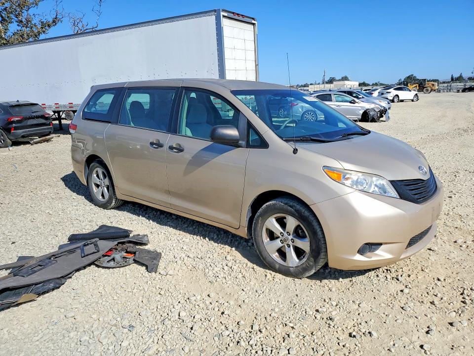 2014 Toyota Sienna მანქანა იყიდება აუქციონზე, vin: 5TDZK3DC5ES446608, აუქციონის ნომერი: 61213176
