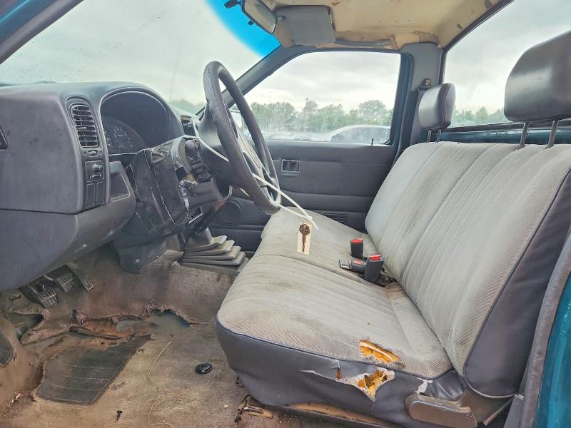 1995 Nissan Truck მანქანა იყიდება აუქციონზე, vin: 1N6SD11S4SC470985, აუქციონის ნომერი: 60046936