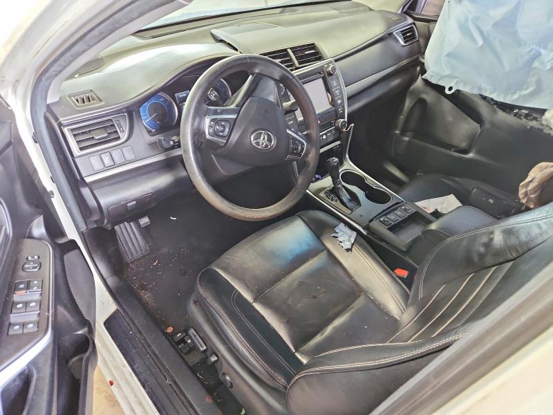2015 Toyota Camry Hybrid მანქანა იყიდება აუქციონზე, vin: 4T1BD1FK5FU150257, აუქციონის ნომერი: 61494506