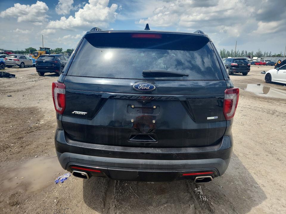 61397856 :رقم المزاد ، 1FM5K8GT4HGC45087 vin ، 2017 Ford Explorer مزاد بيع