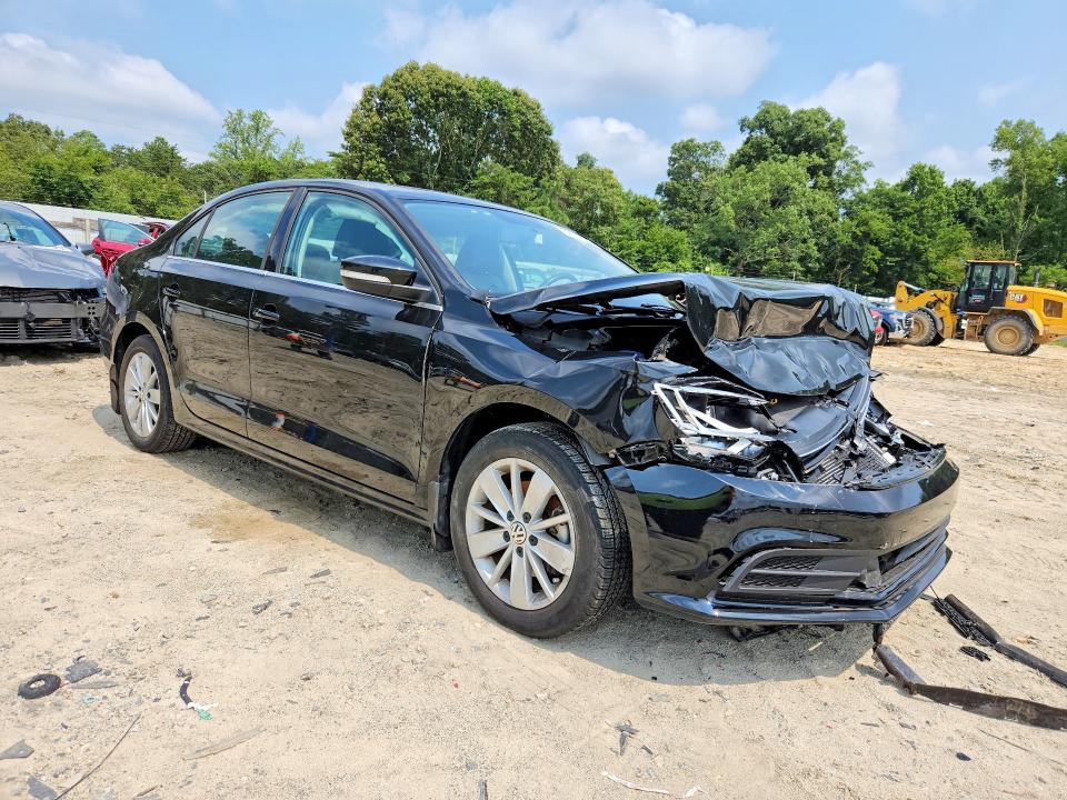 62787536 :رقم المزاد ، 3VWD17AJ6FM273901 vin ، 2015 Volkswagen Jetta مزاد بيع
