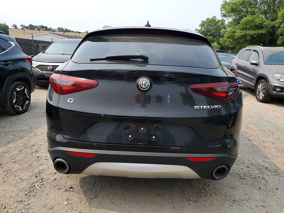 60711086 :رقم المزاد ، ZASPAKAN1M7D11913 vin ، 2021 Alfa Romeo Stelvio مزاد بيع