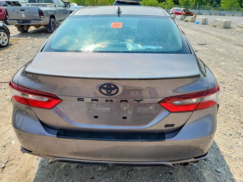 2024 Toyota Camry მანქანა იყიდება აუქციონზე, vin: 4T1G11AK6RU842201, აუქციონის ნომერი: 62683576