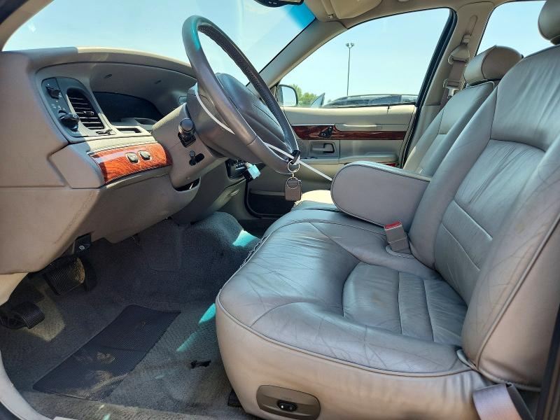 60926306 :رقم المزاد ، 2MEFM75WX1X710934 vin ، 2001 Mercury Grand Marquis مزاد بيع