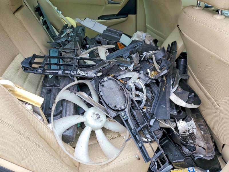 60202466 :رقم المزاد ، 4T4BF1FK8GR517377 vin ، 2016 Toyota Camry مزاد بيع