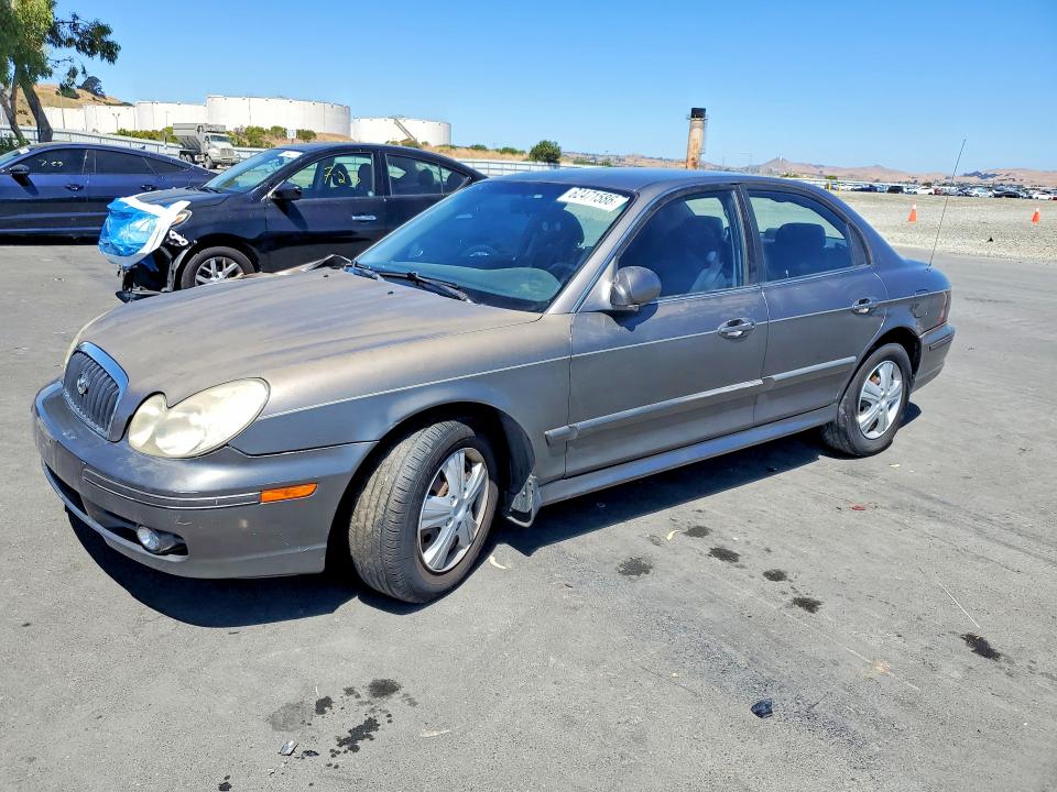 62471586 :رقم المزاد ، KMHWF25S12A570807 vin ، 2002 Hyundai Sonata مزاد بيع
