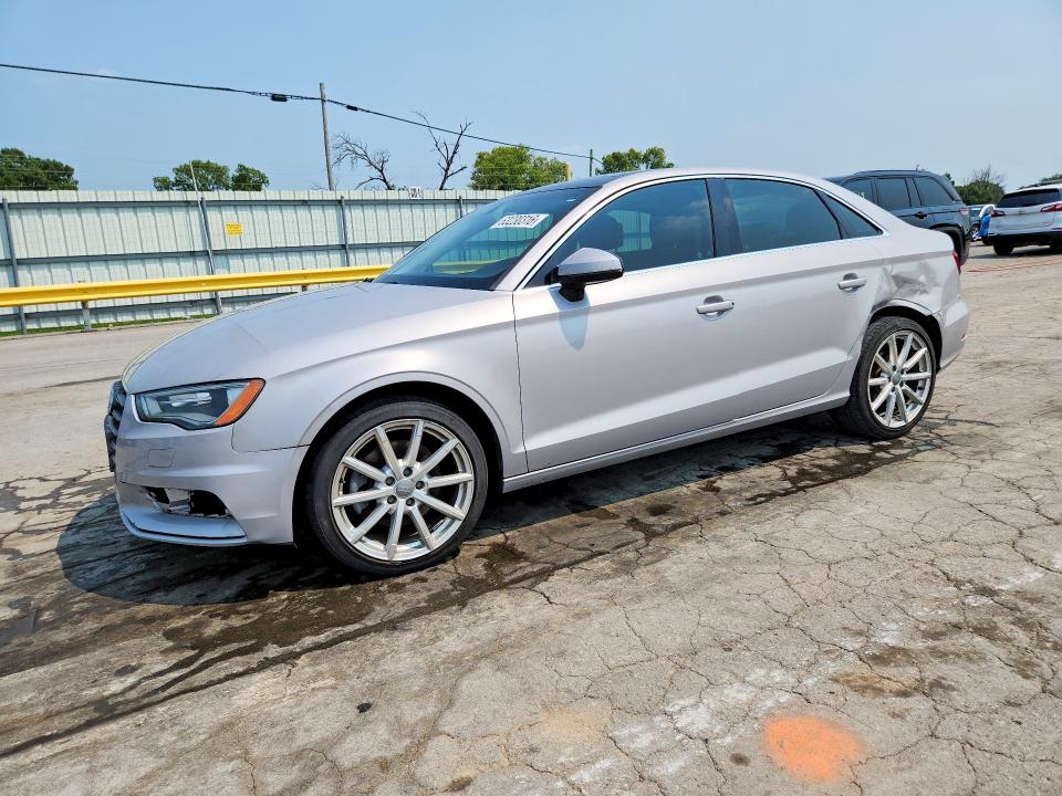 Продажа на аукционе авто 2015 Audi A3, vin: WAUEFGFF8F1134716, номер лота: 63230316