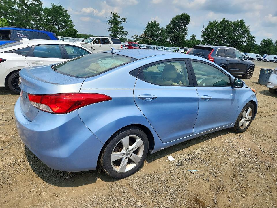 62752406 :رقم المزاد ، KMHDH4AE7CU318914 vin ، 2012 Hyundai Elantra مزاد بيع