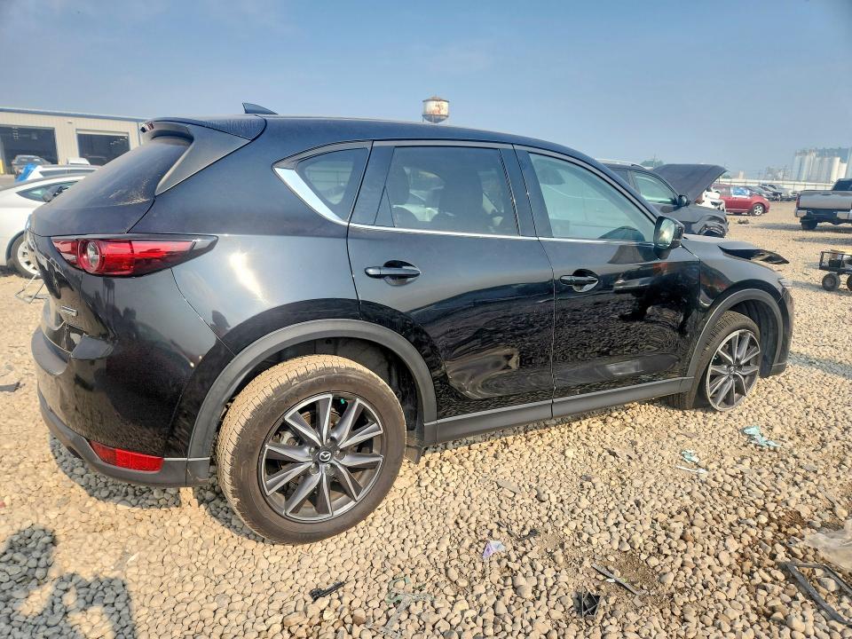 Продажа на аукционе авто 2018 Mazda Cx-5, vin: JM3KFBDM2J0325144, номер лота: 61088436