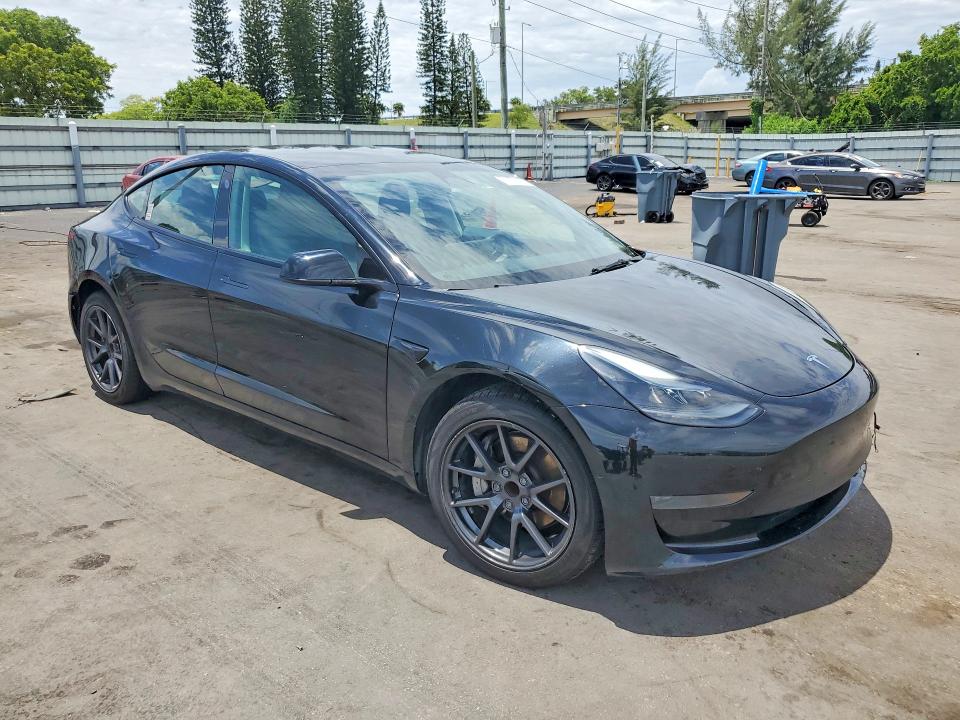 Продажа на аукционе авто 2022 Tesla Model 3, vin: 5YJ3E1EA7NF371672, номер лота: 61478196