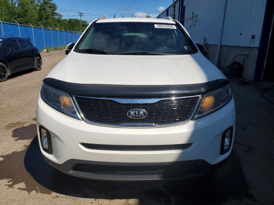 2015 Kia Sorento მანქანა იყიდება აუქციონზე, vin: 5XYKTCA69FG627318, აუქციონის ნომერი: 60833956