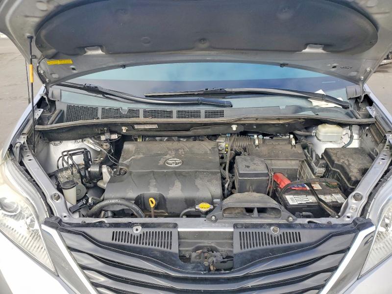 Продаж на аукціоні авто 2013 Toyota Sienna, vin: 5TDKK3DC2DS284159, номер лоту: 59701326