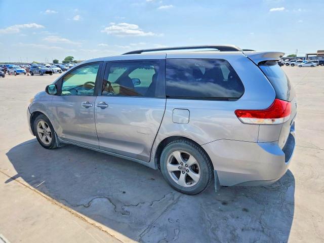 Aukcja sprzedaży 2011 Toyota Sienna, vin: 5TDKK3DC7BS022750, numer aukcji: 62401826